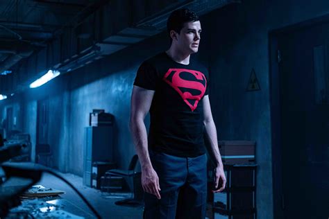 Superboy 'Titans' TV series Joshua Orpin REAL NUDE SCENES.